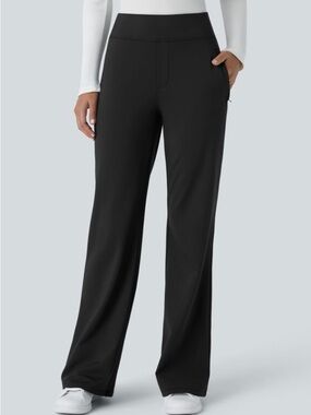 Halara Flex DayStretch Mid Rise Side Zipper Pocket Work Flare Pants! Size Medium